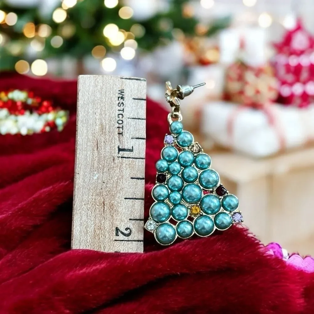 NWOT Women's Christmas Earring Bundle